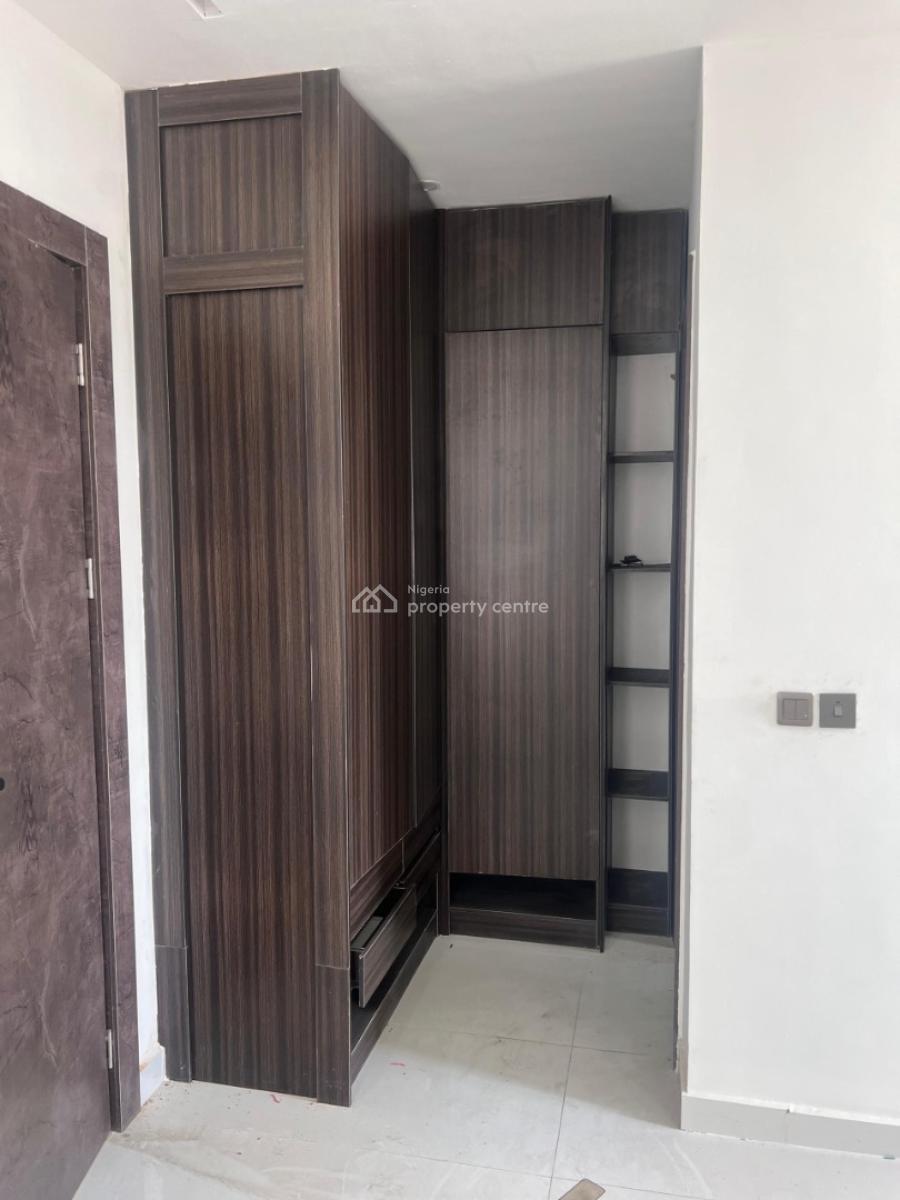 2 Bedroom Apartment Available, Off Fredom Way, Lekki, Lagos, Block of Flats for Sale