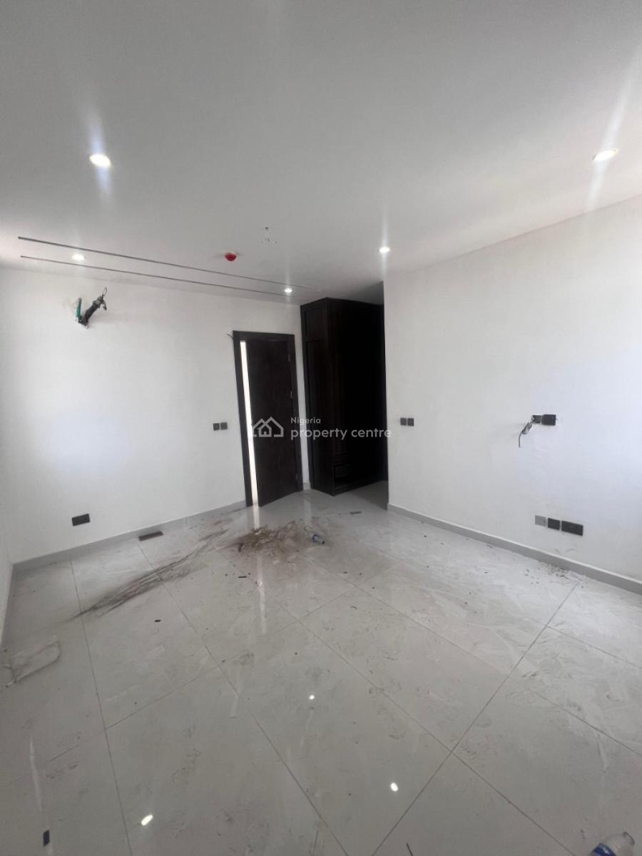 2 Bedroom Apartment Available, Off Fredom Way, Lekki, Lagos, Block of Flats for Sale