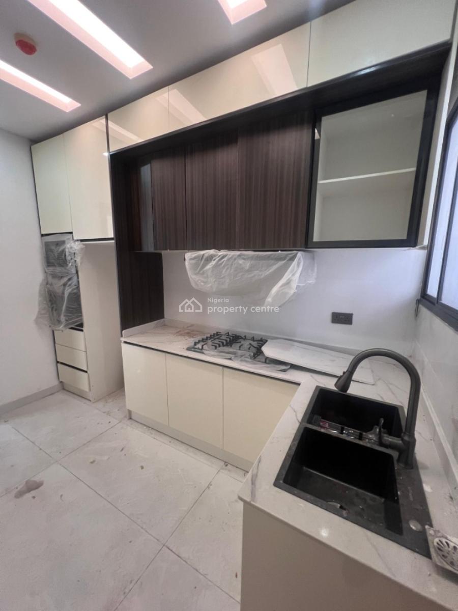 2 Bedroom Apartment Available, Off Fredom Way, Lekki, Lagos, Block of Flats for Sale