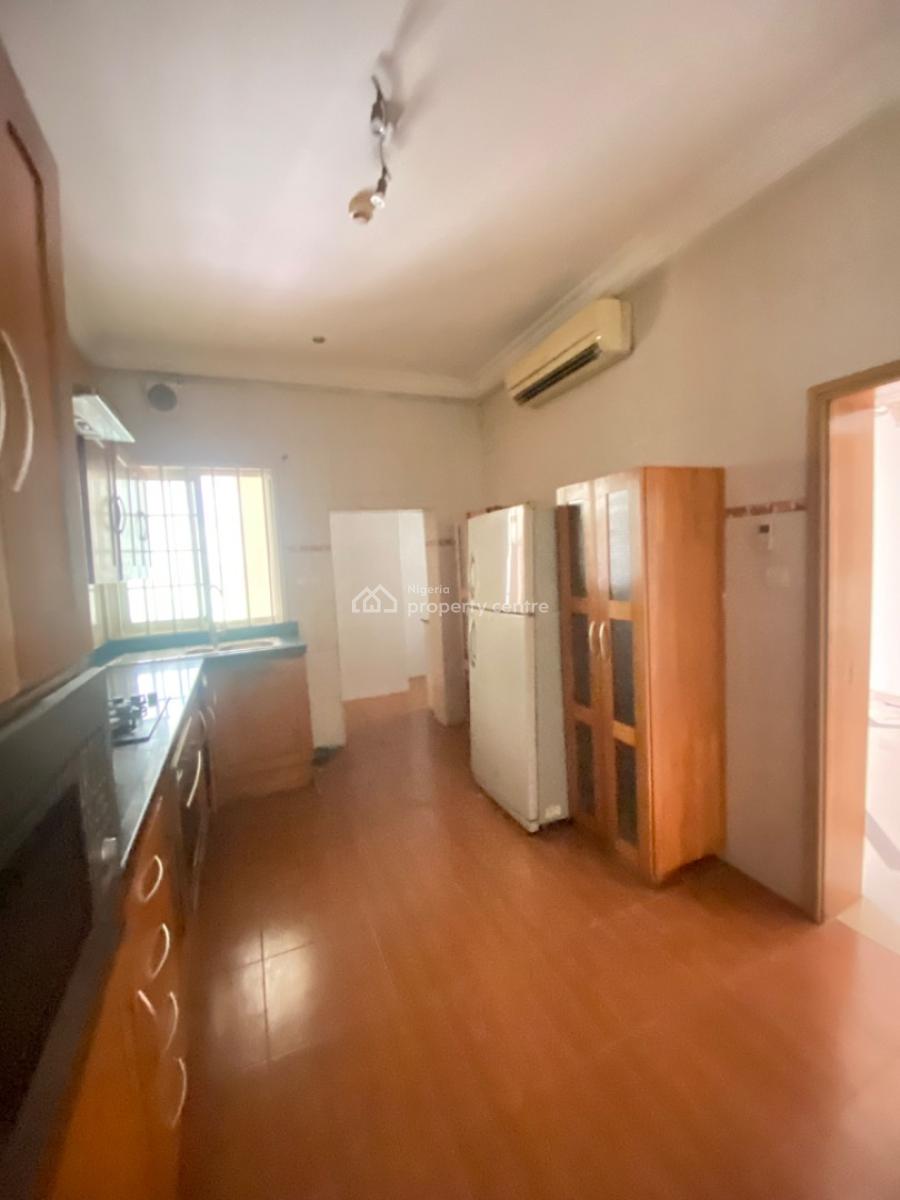 Modern 3 Bedroom Spacious Service Apartment with Swimming Pool and Gym, Banana Island, Ikoyi, Lagos, Flat / Apartment for Rent