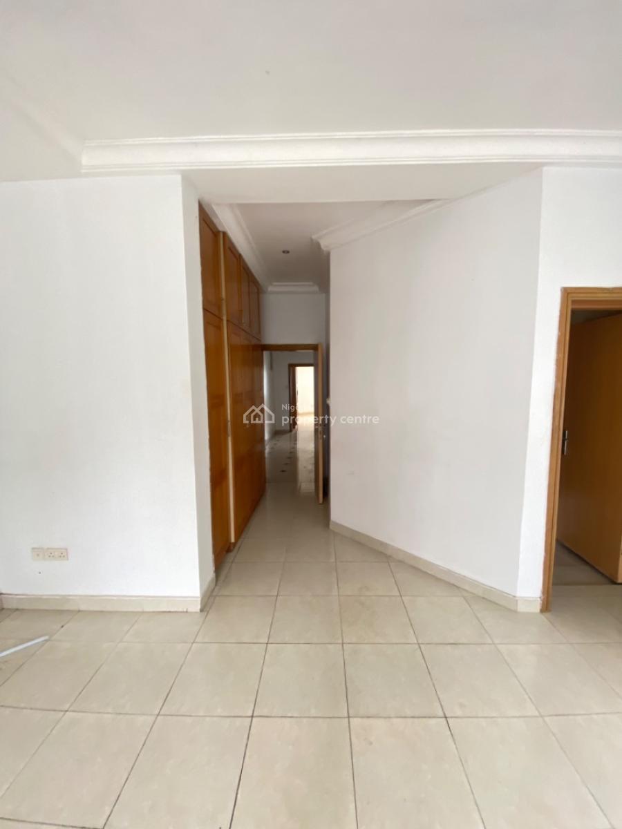 Modern 3 Bedroom Spacious Service Apartment with Swimming Pool and Gym, Banana Island, Ikoyi, Lagos, Flat / Apartment for Rent