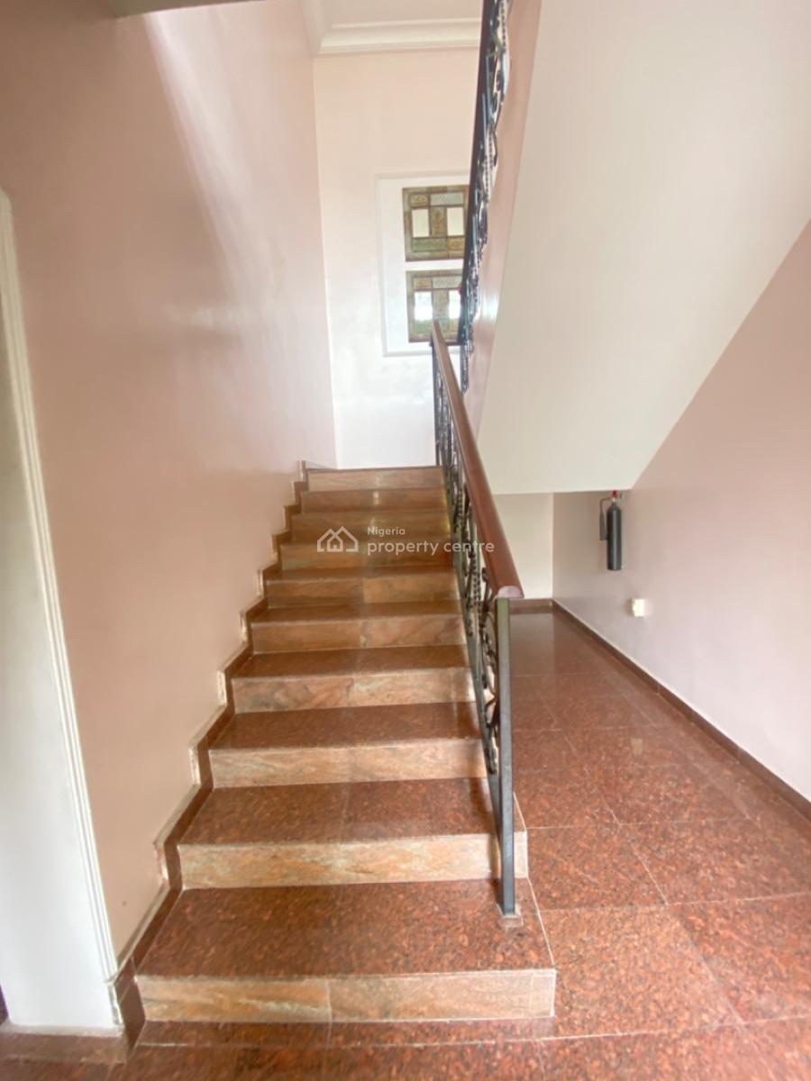 Modern 3 Bedroom Spacious Service Apartment with Swimming Pool and Gym, Banana Island, Ikoyi, Lagos, Flat / Apartment for Rent