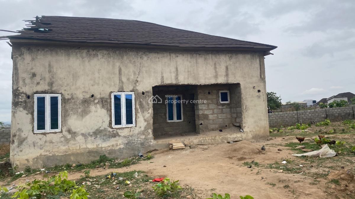 3 Bedroom Semi-detached Bungalow, After Voice of Nigeria, Sabon Lugbe, Lugbe District, Abuja, Semi-detached Bungalow for Sale