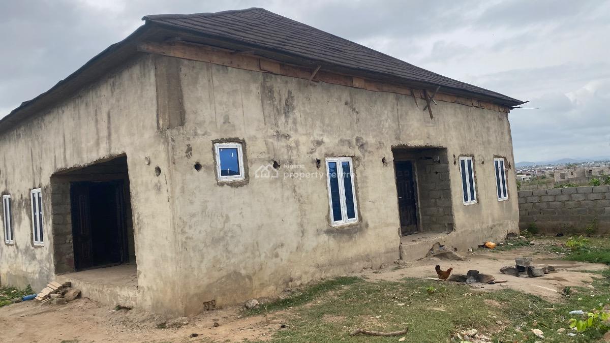3 Bedroom Semi-detached Bungalow, After Voice of Nigeria, Sabon Lugbe, Lugbe District, Abuja, Semi-detached Bungalow for Sale
