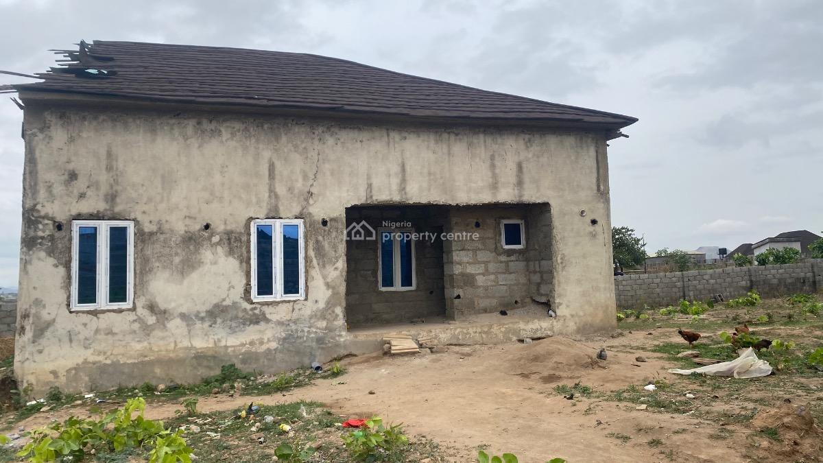 3 Bedroom Semi-detached Bungalow, After Voice of Nigeria, Sabon Lugbe, Lugbe District, Abuja, Semi-detached Bungalow for Sale