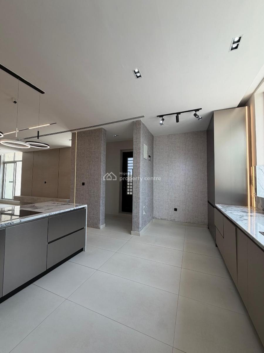 Luxury 2-bedroom Penthouse, Phase 1, Lekki, Lagos, Flat / Apartment for Sale