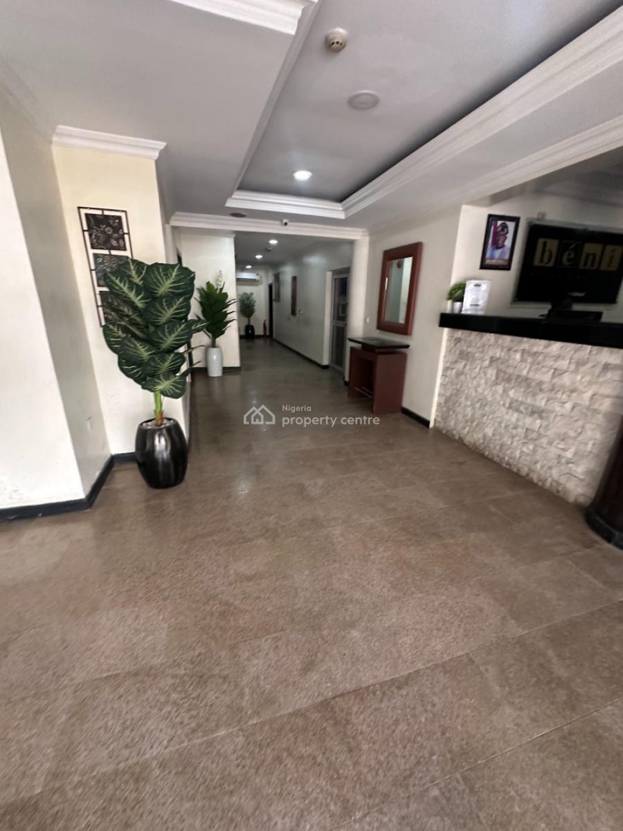 Renovated and Spacious Mini Flat, Victoria Island (vi), Lagos, Mini Flat (room and Parlour) for Rent