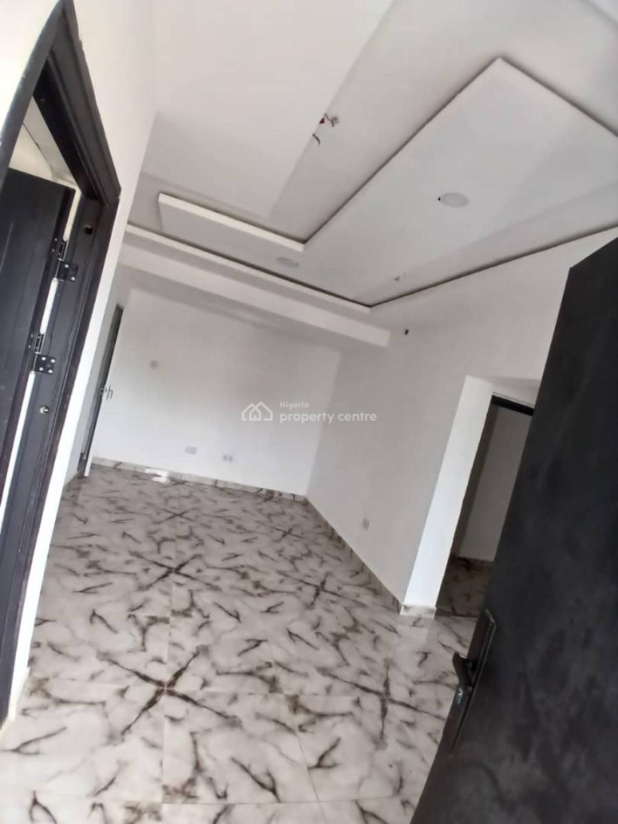 2 Bed Room Flat, Sangotede Shoprite, Lekki Expressway, Lekki, Lagos, Flat / Apartment for Rent