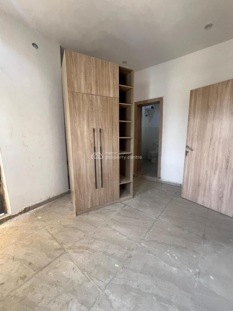 Exquisite Spacious 2 Bedroom Apartment in a Secure Estate, Ilasan Ikate, Lekki, Lagos, Flat / Apartment for Rent