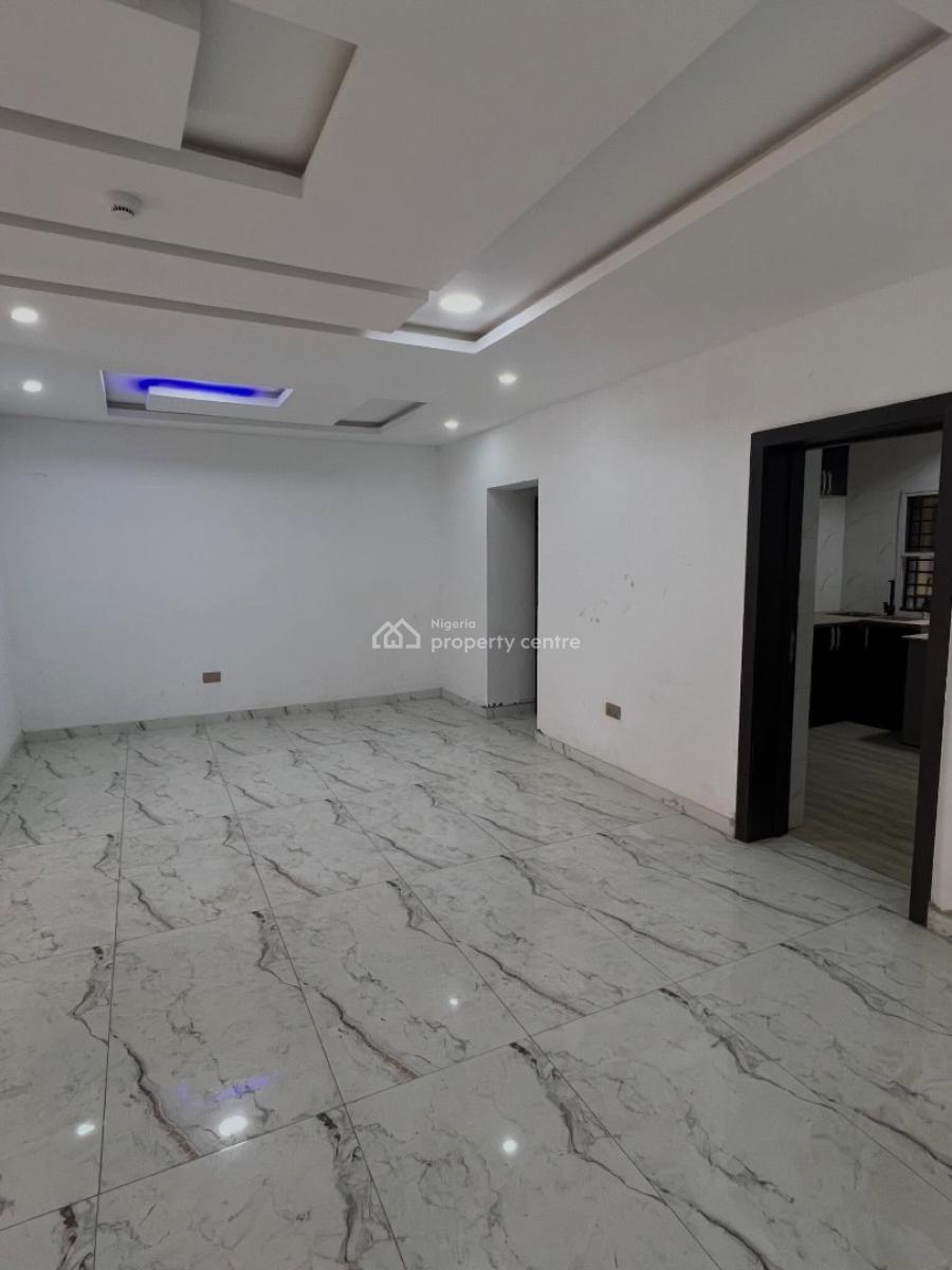 Fully Serviced 2 Bedroom Apartment with Pool & Elevator, Lekki Phase 1, Lekki, Lagos, Flat / Apartment for Rent