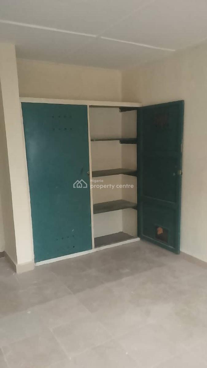 4 Bedroom House with a Room Bq, Nuru Oniwo/ Surulere/lagos, Surulere, Lagos, Detached Duplex for Rent