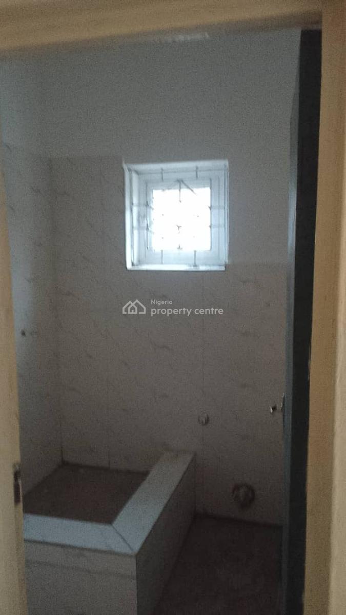 4 Bedroom House with a Room Bq, Nuru Oniwo/ Surulere/lagos, Surulere, Lagos, Detached Duplex for Rent