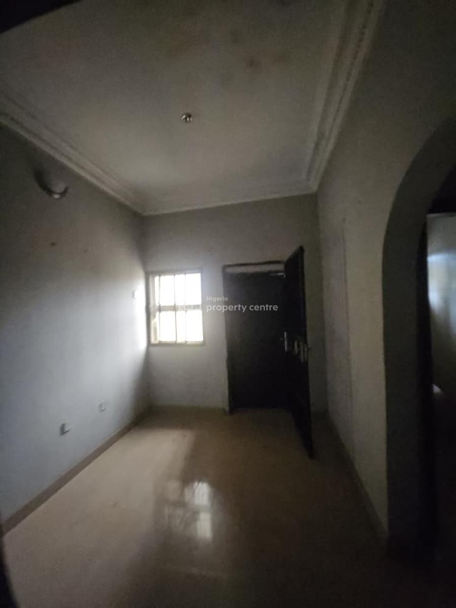 Well Maintained & Spacious 4 Bedroom Semi Detached Duplex, Omole Phase 2, Omole Phase 2, Ikeja, Lagos, Semi-detached Duplex for Rent