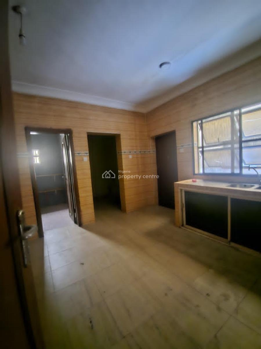 Well Maintained & Spacious 4 Bedroom Semi Detached Duplex, Omole Phase 2, Omole Phase 2, Ikeja, Lagos, Semi-detached Duplex for Rent