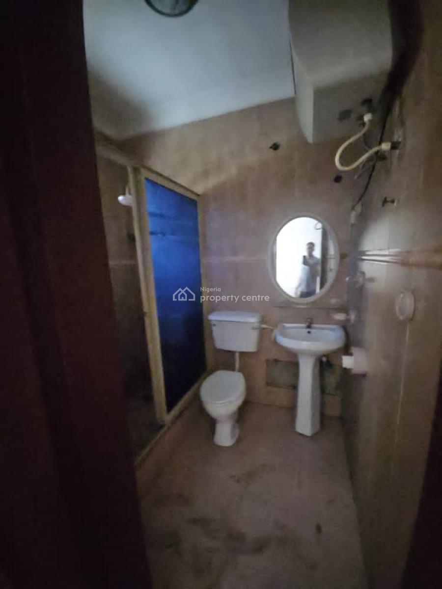 Well Maintained & Spacious 4 Bedroom Semi Detached Duplex, Omole Phase 2, Omole Phase 2, Ikeja, Lagos, Semi-detached Duplex for Rent