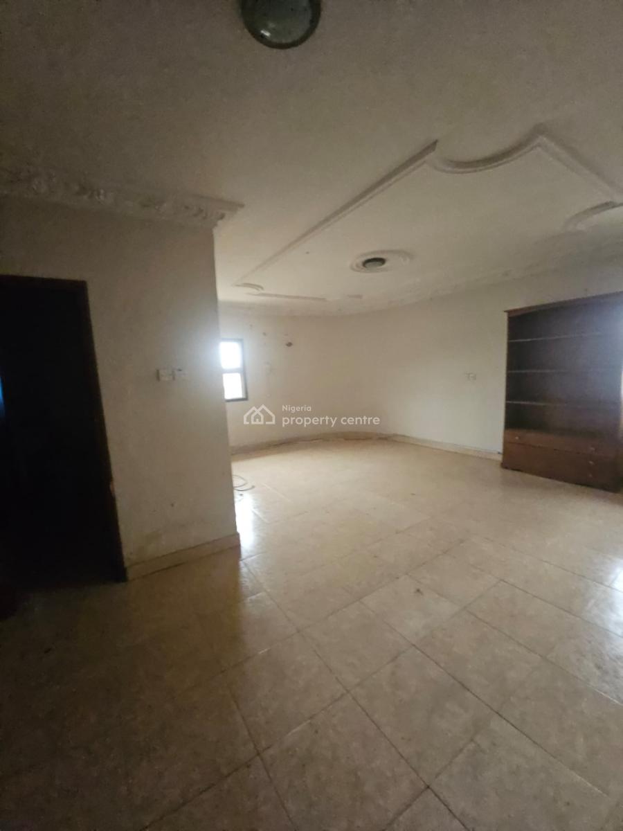Well Maintained & Spacious 4 Bedroom Semi Detached Duplex, Omole Phase 2, Omole Phase 2, Ikeja, Lagos, Semi-detached Duplex for Rent