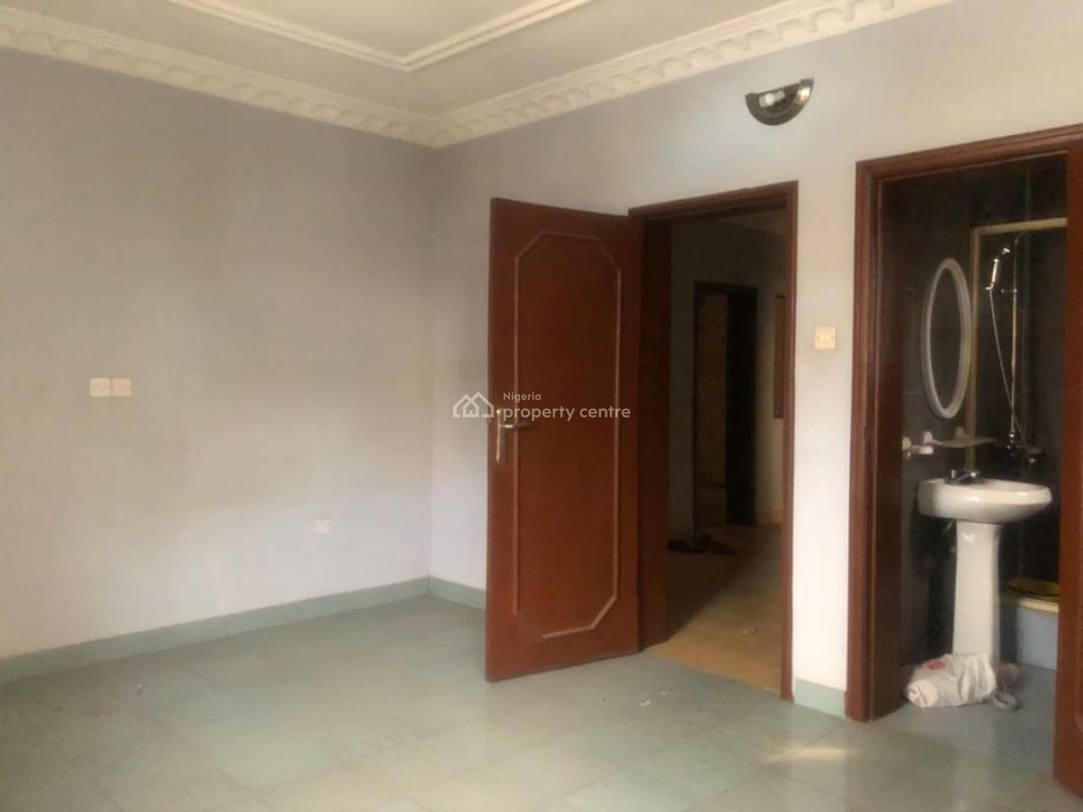 Well Maintained & Spacious 4 Bedroom Semi Detached Duplex, Omole Phase 2, Omole Phase 2, Ikeja, Lagos, Semi-detached Duplex for Rent