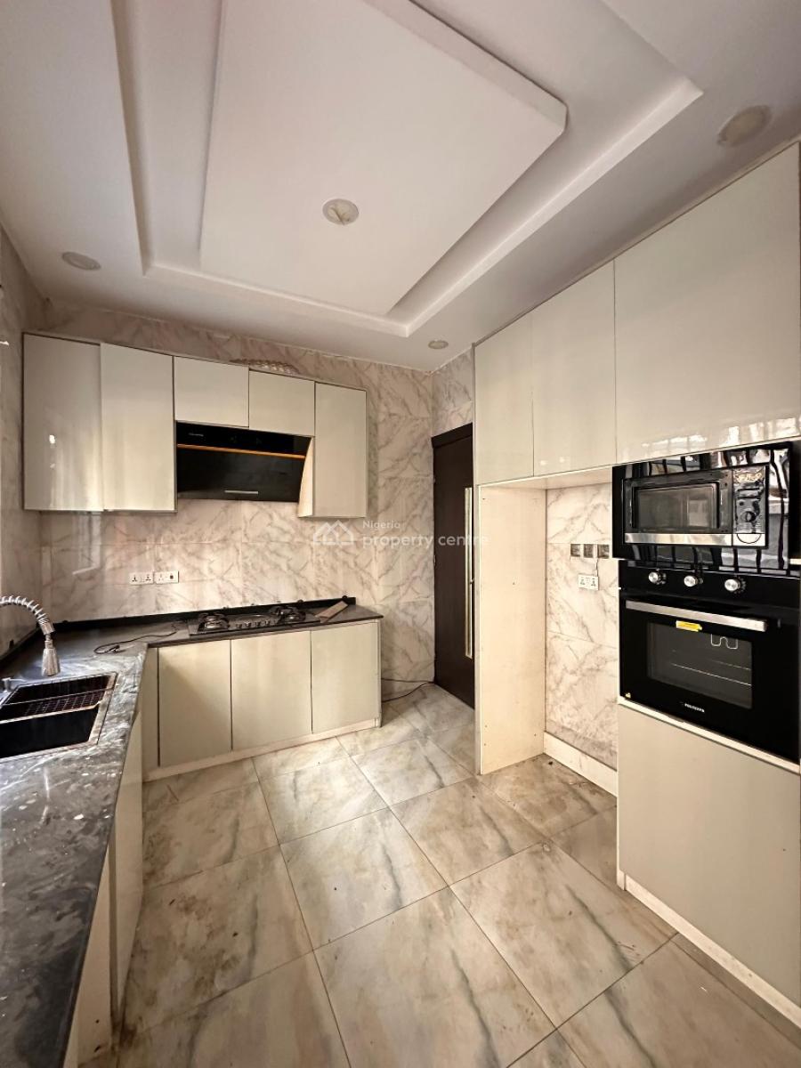 4 Bedroom Terraced Duplex with a Room Bq, Osapa, Lekki, Lagos, Terraced Duplex for Rent