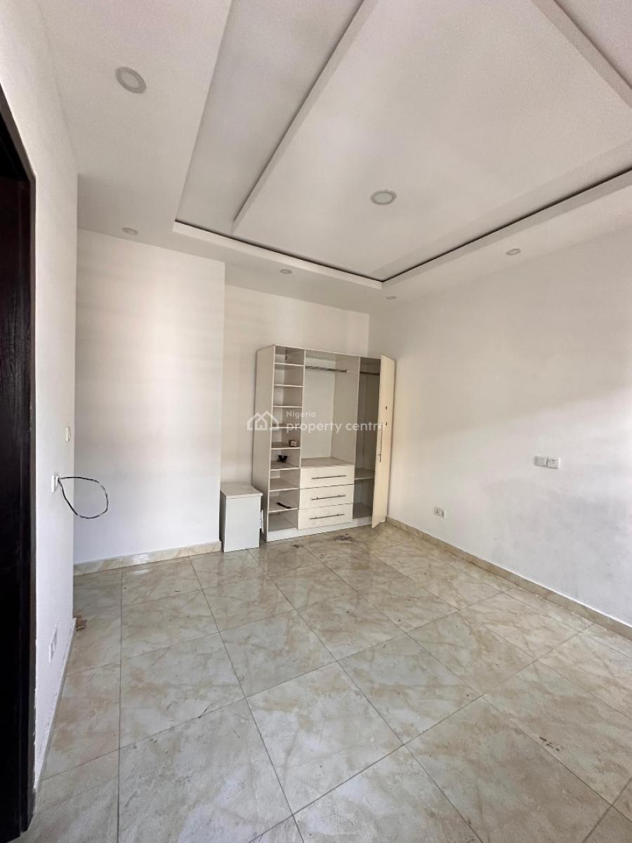 4 Bedroom Terraced Duplex with a Room Bq, Osapa, Lekki, Lagos, Terraced Duplex for Rent