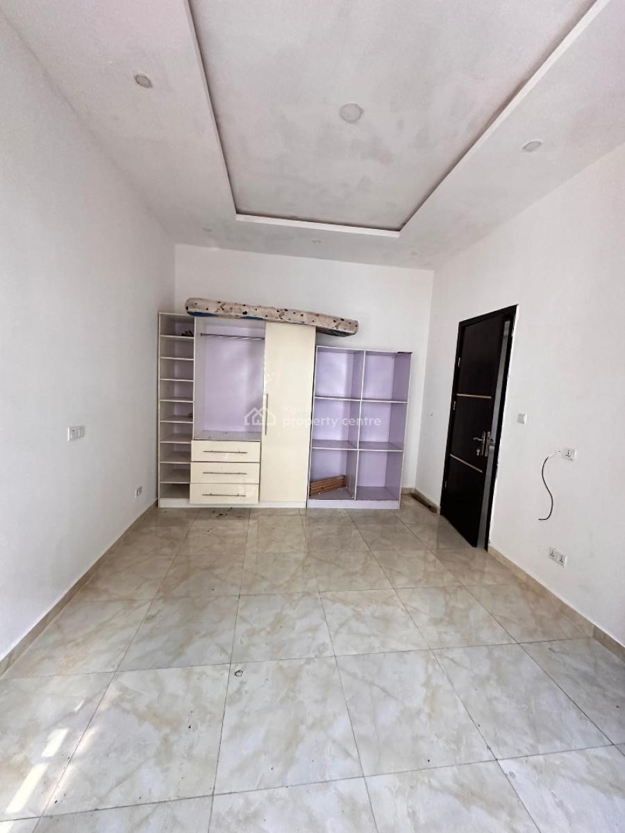 4 Bedroom Terraced Duplex with a Room Bq, Osapa, Lekki, Lagos, Terraced Duplex for Rent