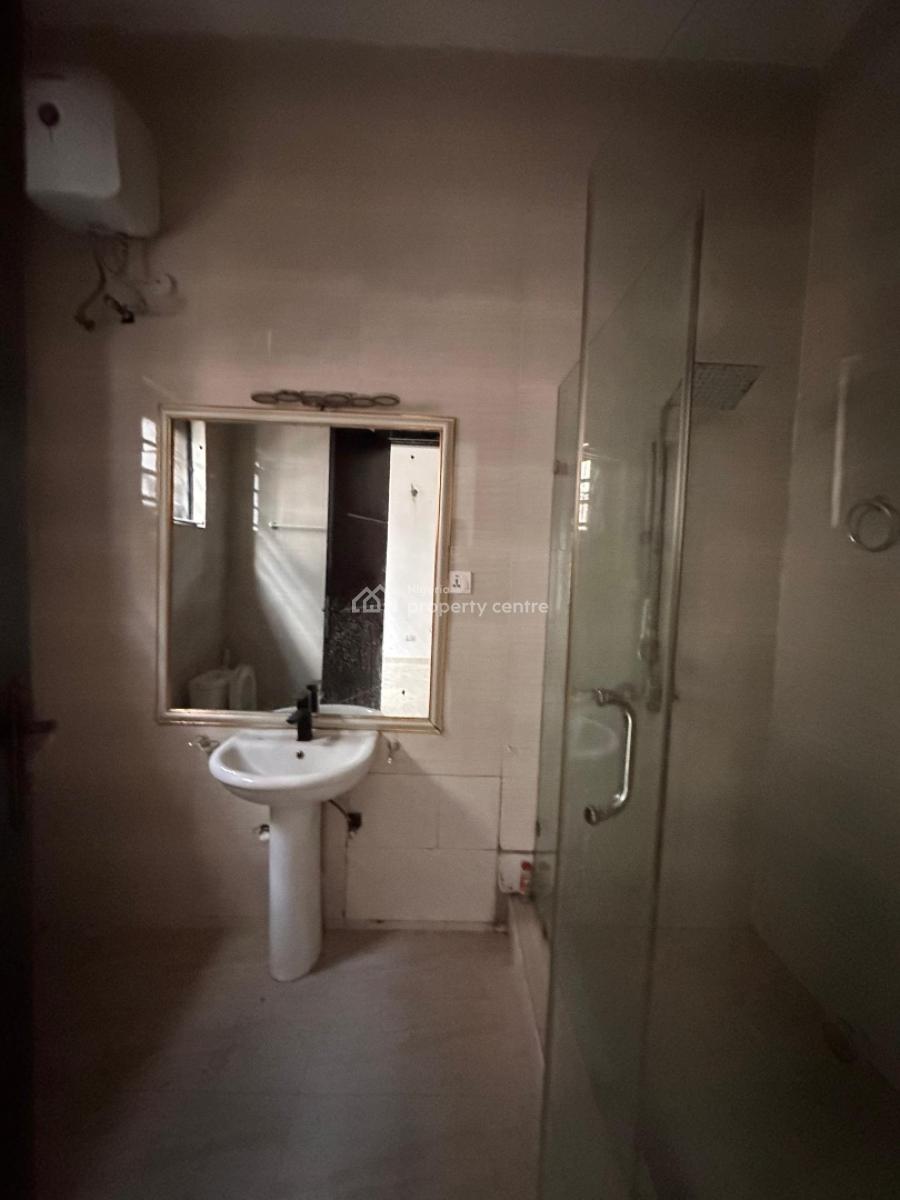 4 Bedroom Terraced Duplex with a Room Bq, Osapa, Lekki, Lagos, Terraced Duplex for Rent