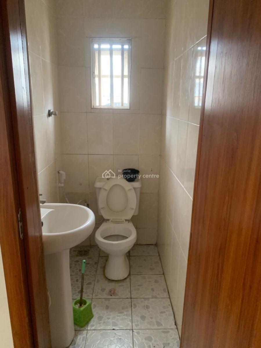 Luxury 2 Bedroom Flat, Gra Phase 1, Magodo, Lagos, Flat / Apartment for Rent