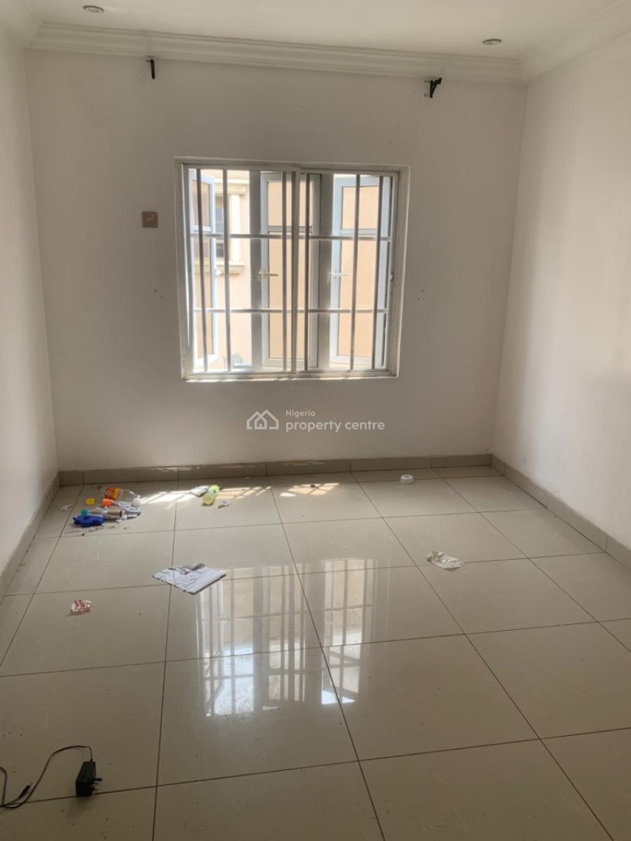 Luxury 2 Bedroom Flat, Gra Phase 1, Magodo, Lagos, Flat / Apartment for Rent