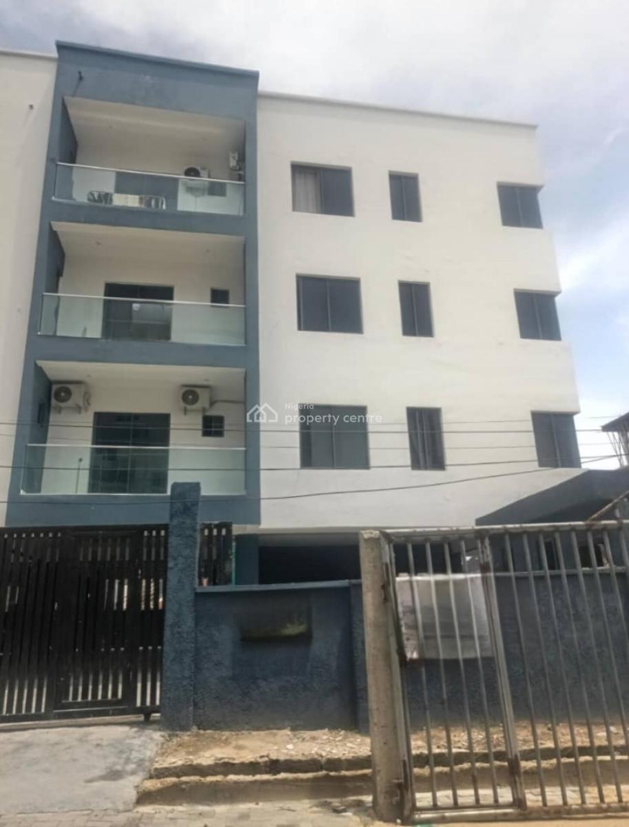 Opulent Spacious 2 Bedroom Apartment in a Secure Estate, Lekki Peninsula, Lekki, Lagos, Flat / Apartment for Rent