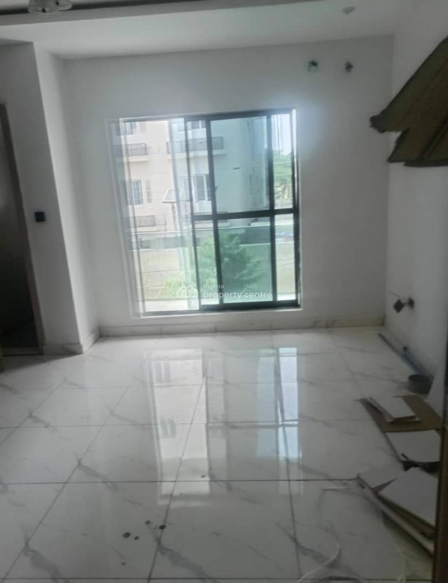 Opulent Spacious 2 Bedroom Apartment in a Secure Estate, Lekki Peninsula, Lekki, Lagos, Flat / Apartment for Rent