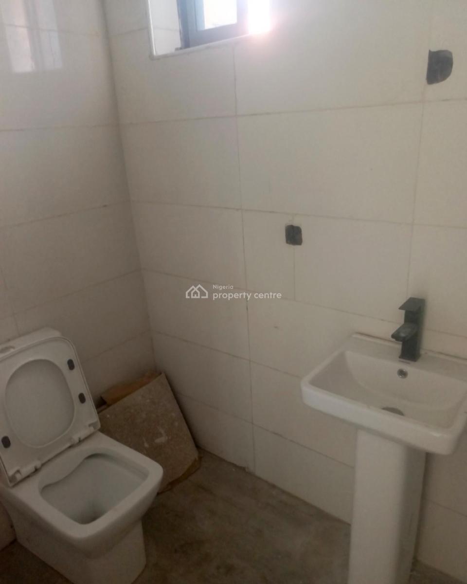 Opulent Spacious 2 Bedroom Apartment in a Secure Estate, Lekki Peninsula, Lekki, Lagos, Flat / Apartment for Rent