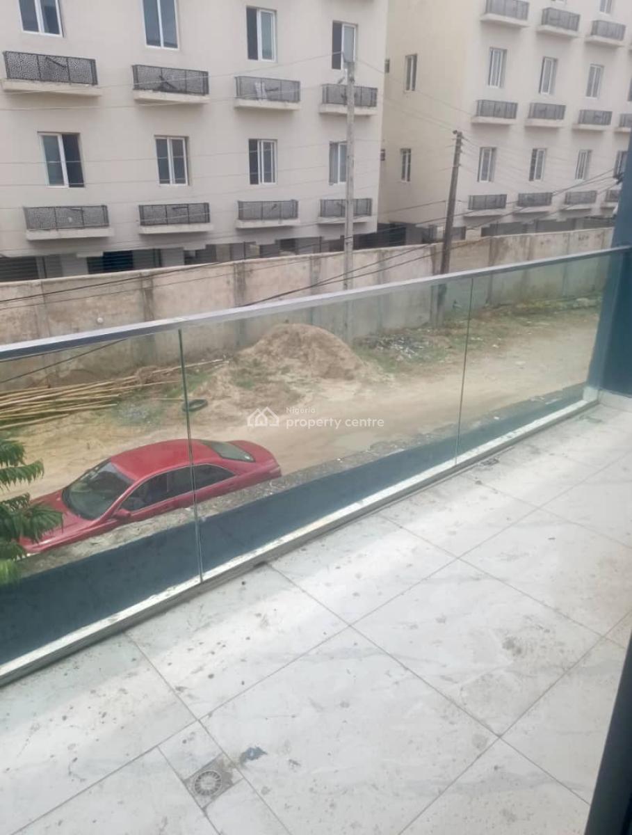 Opulent Spacious 2 Bedroom Apartment in a Secure Estate, Lekki Peninsula, Lekki, Lagos, Flat / Apartment for Rent
