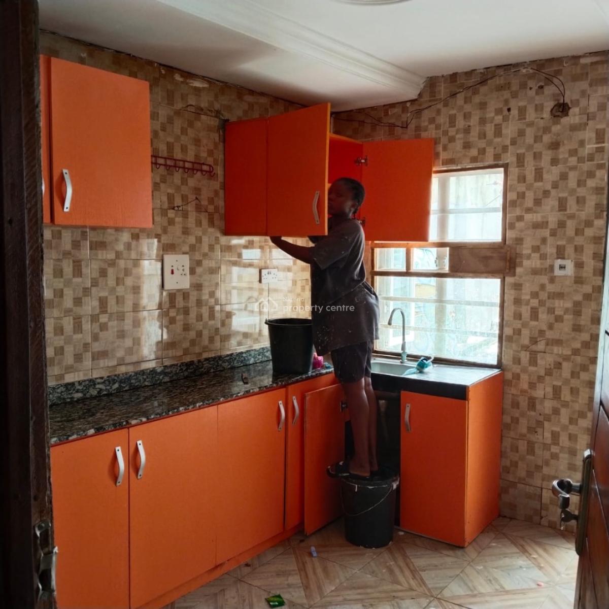 Luxury 2 Bedroom Apartment, Olowora, Omole Phase 2, Ikeja, Lagos, Flat / Apartment for Rent