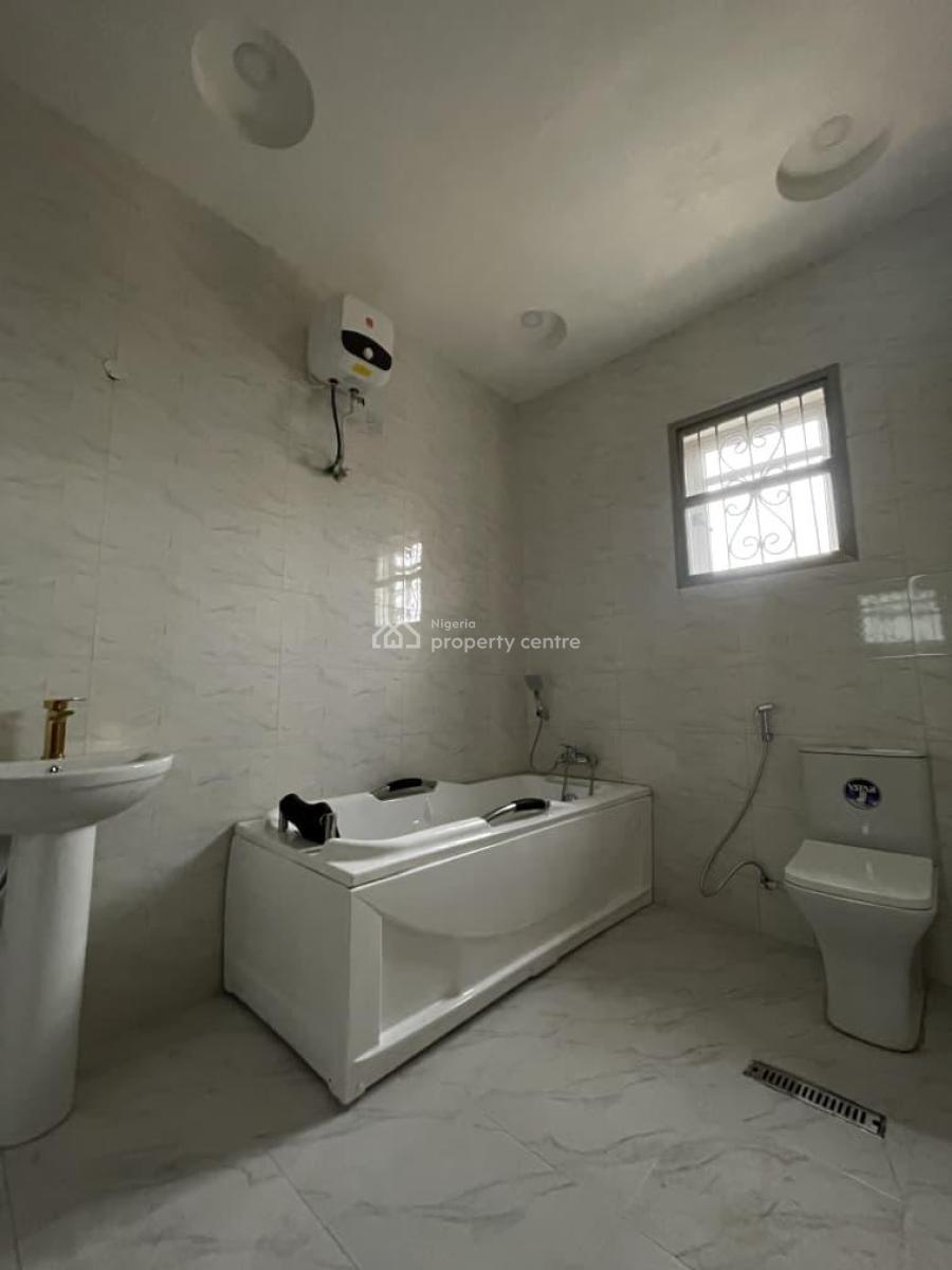 8 Bedroom Detached Duplex with 2 Rooms Bq, Gowon Estate, Egbeda, Alimosho, Lagos, Detached Duplex for Sale
