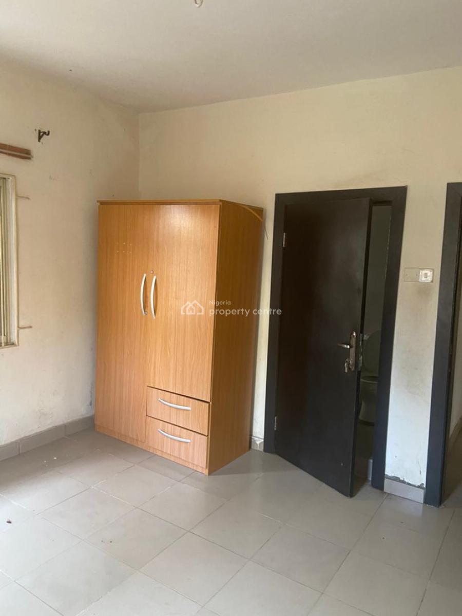 Lovely 3 Bedroom Apartment in a Mini Estate, Phase 1, Magodo, Lagos, Flat / Apartment for Rent