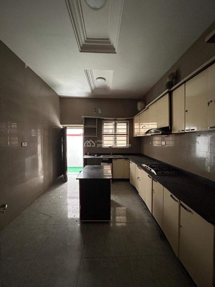 4 Bedroom Semi-detached Duplex with Bq, Lekki, Lagos, Semi-detached Duplex for Sale