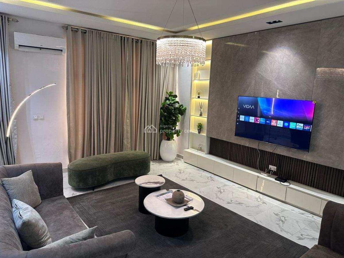 Luxury 1 Bedroom Apartment with Snooker Board and Swimming Pool, Lekki Phase 1, Lekki, Lagos, Mini Flat (room and Parlour) Short Let
