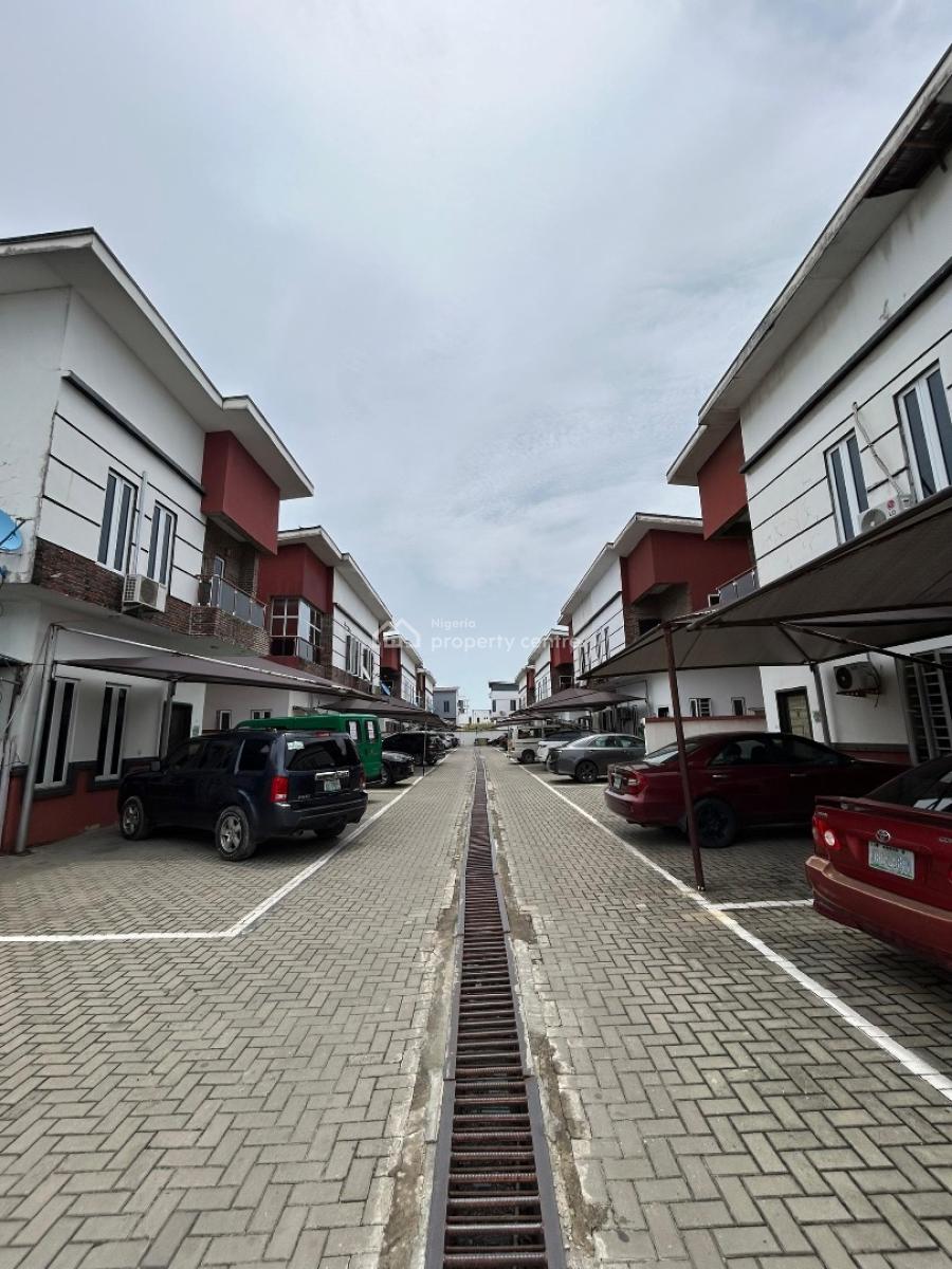 4 Bedroom Semi-detached Duplex with Bq, Lekki, Lagos, Semi-detached Duplex for Sale