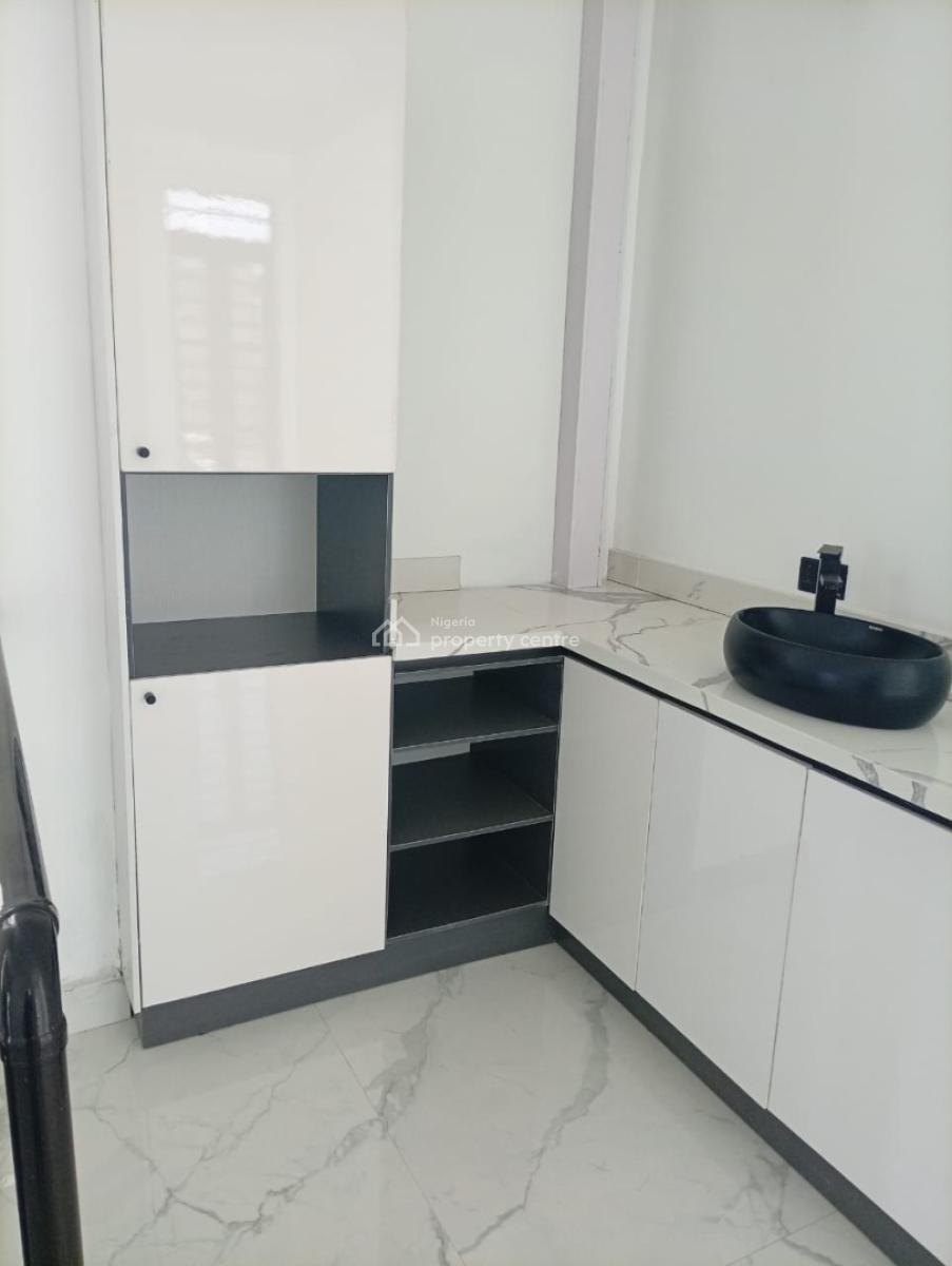 Beautifully Designed 5 Bedroom Fully Detached Duplex, Lekki Phase 1, Lekki, Lagos, Detached Duplex for Sale