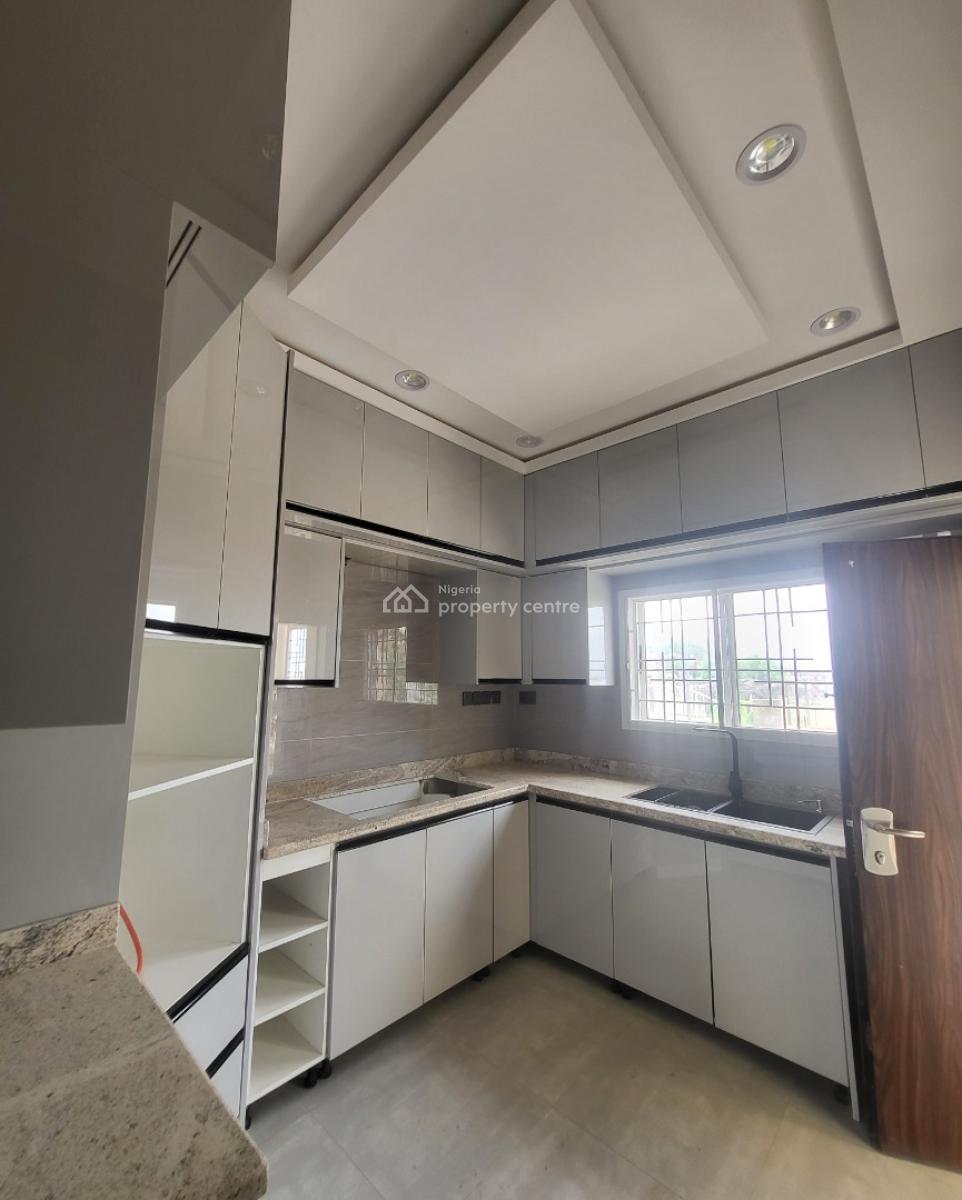 Luxurious Massive 3bedroom Flat with Bq, By Total Estate, Gaduwa, Abuja, Terraced Duplex for Rent