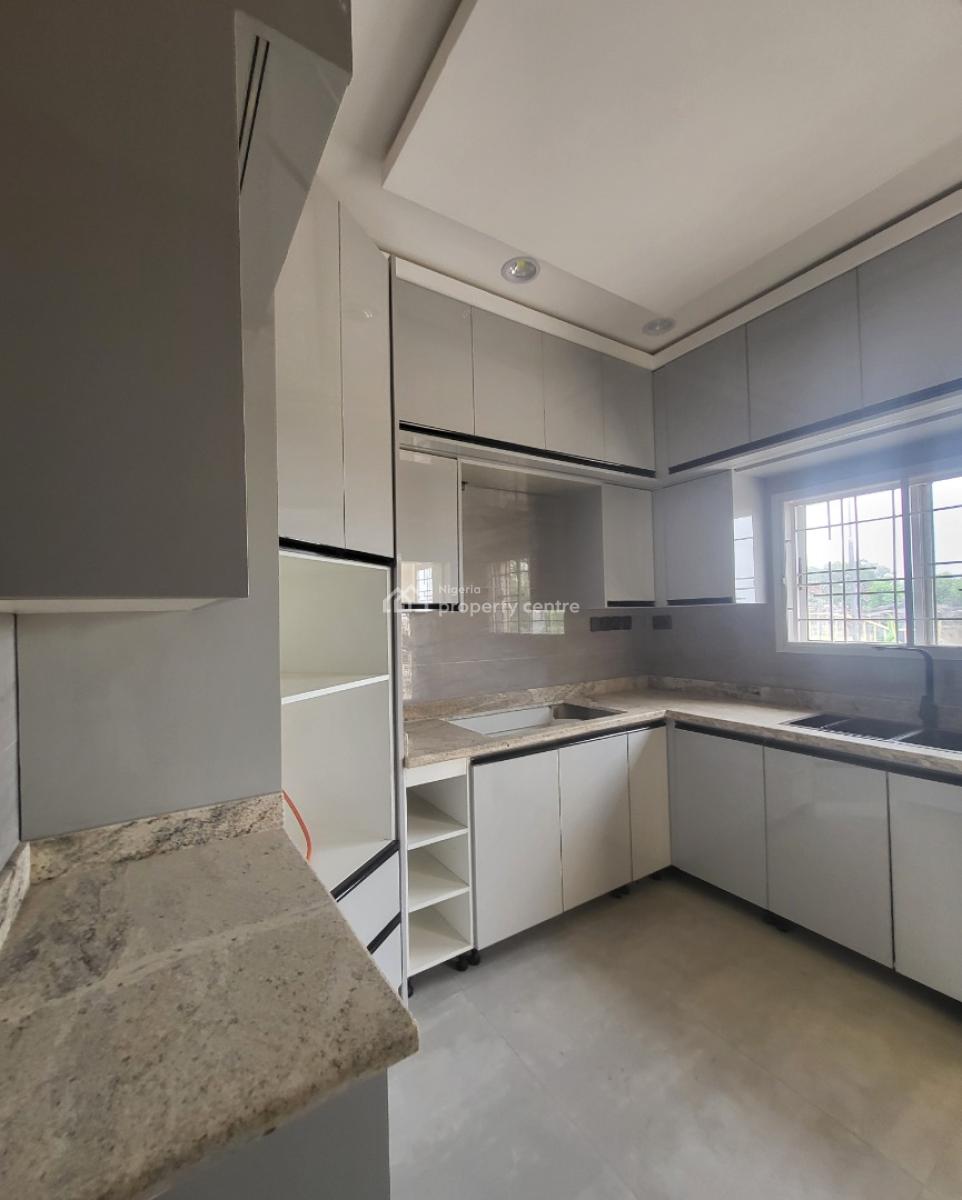 Luxurious Massive 3bedroom Flat with Bq, By Total Estate, Gaduwa, Abuja, Terraced Duplex for Rent