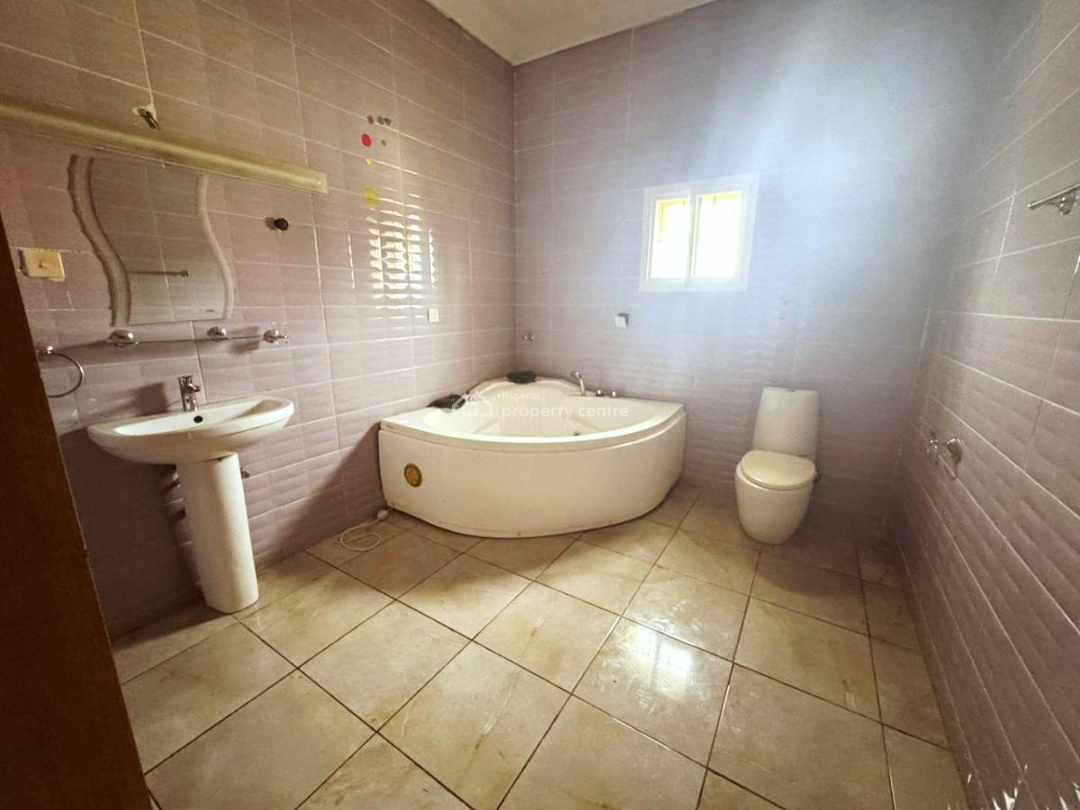 Clean 5 Bedroom Fully Detached Duplex, Lekki Phase 1, Lekki, Lagos, Detached Duplex for Rent