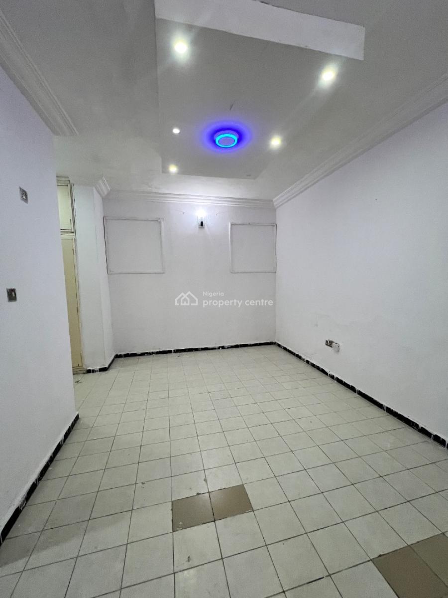 Spacious Self Contained Apartment, Lekki Phase 1, Lekki, Lagos, Flat / Apartment for Rent