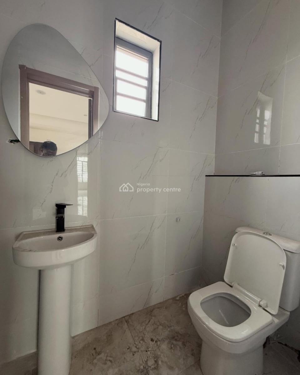 Serviced 2 Bedroom Apartments with Pool and Gym, Lekki Phase 1, Lekki, Lagos, Flat / Apartment for Rent