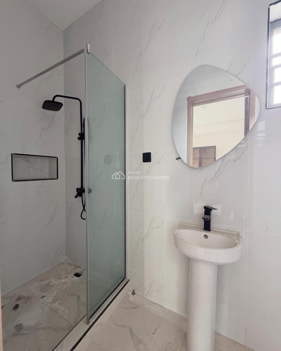 Serviced 2 Bedroom Apartments with Pool and Gym, Lekki Phase 1, Lekki, Lagos, Flat / Apartment for Rent