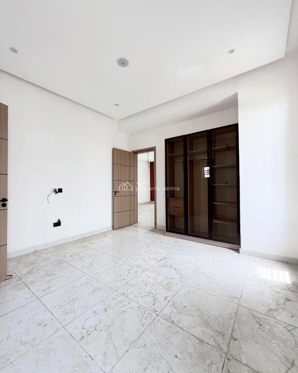 Serviced 2 Bedroom Apartments with Pool and Gym, Lekki Phase 1, Lekki, Lagos, Flat / Apartment for Rent