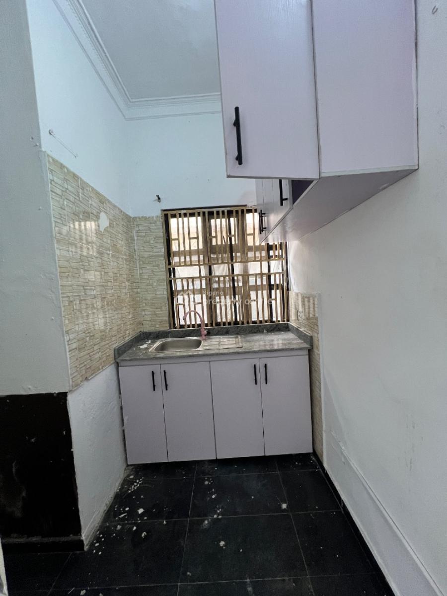 Spacious 1 Bedroom Apartment, Lekki Phase 1, Lekki, Lagos, Mini Flat (room and Parlour) for Rent