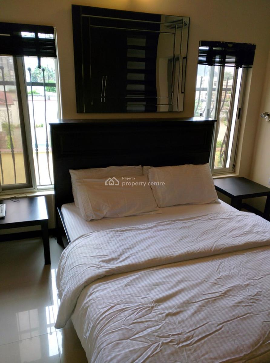 3 Bedroom Serviced Penthouse Apartment at Aart Court, Shonibare Estate, Ikeja Gra, Ikeja, Lagos, Flat / Apartment for Rent