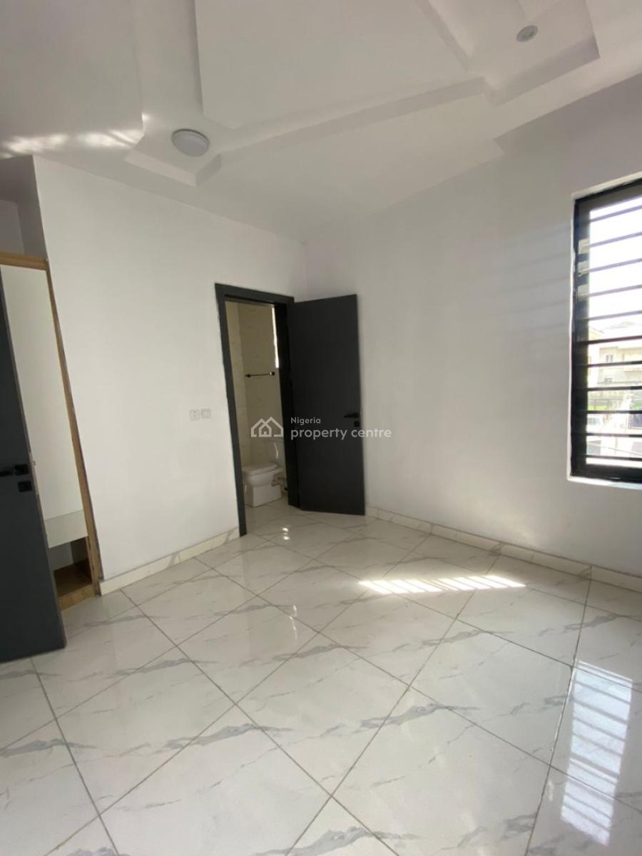 Elegant 4 Bedroom Semi-detached House with Maid Room, Chevron, Lekki, Lagos, Semi-detached Duplex for Sale