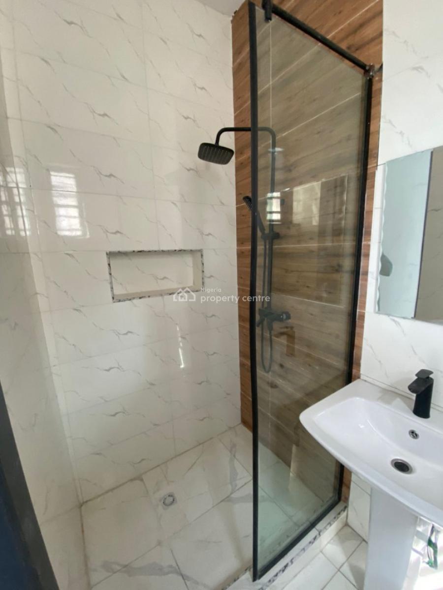 Elegant 4 Bedroom Semi-detached House with Maid Room, Chevron, Lekki, Lagos, Semi-detached Duplex for Sale