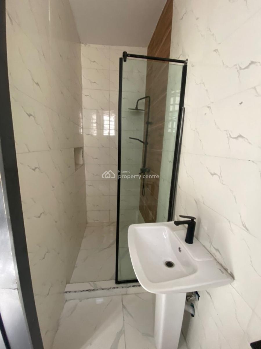 Elegant 4 Bedroom Semi-detached House with Maid Room, Chevron, Lekki, Lagos, Semi-detached Duplex for Sale